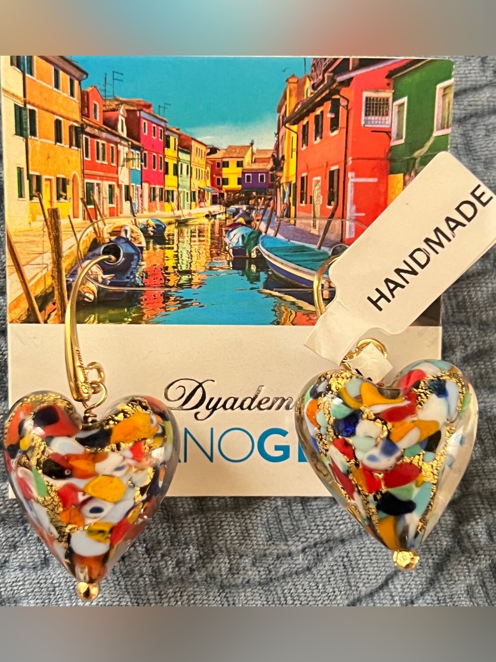 NWT Dyadema Murano Glass Heart
Drop Earrings 18K Gold Plated Bronze
Italy